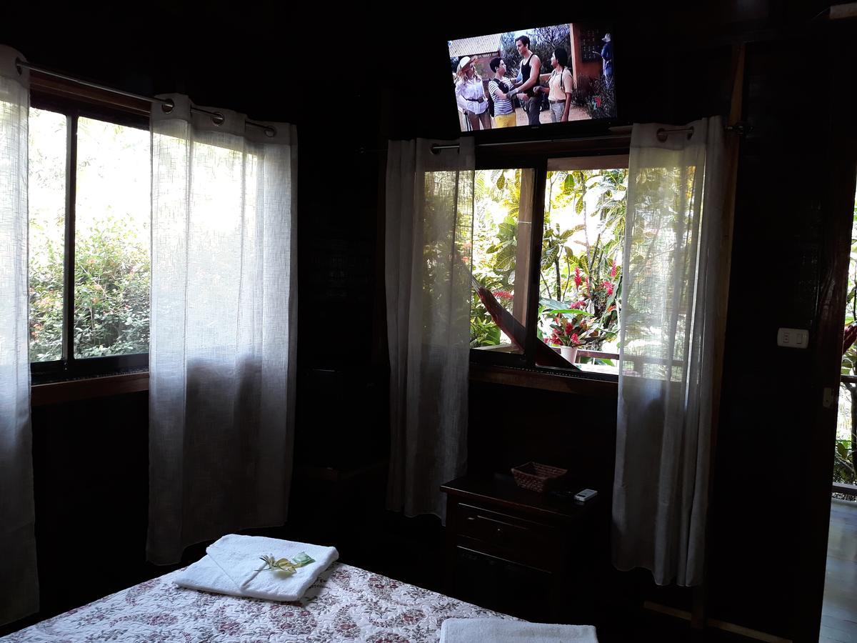 Cabinas Nirvana Ecolodge Cahuita Bagian luar foto