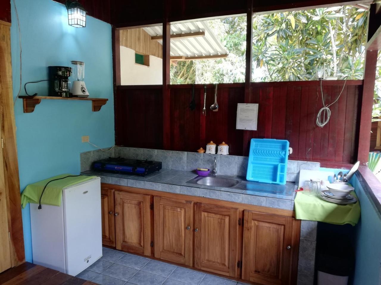 Cabinas Nirvana Ecolodge Cahuita Bagian luar foto